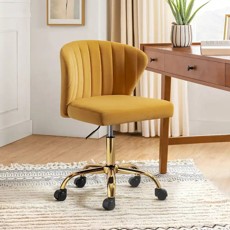 Moderní sametová kancelářská židle s ergonomickým opěradlem typu Wingback, otočná o 360° a se svisle prošívaným opěrákem